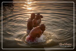 Varanasi (620) Ganges