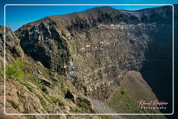 Mount Vesuvius (2)