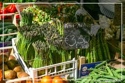 Campo dei Fiori (4) Market - Green asparagus