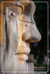 Fontaine de la Déesse Rome (34)