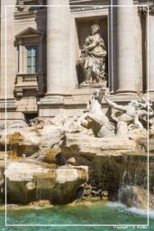 Trevi Fountain (7)