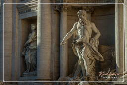 Trevi Fountain (45)