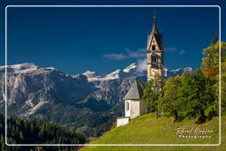 Dolomiti (223) Cappella di Santa Barbara (La Valle)