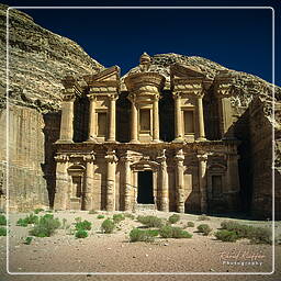 Petra (20) Al Deir