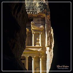 Khazneh, Petra (90)