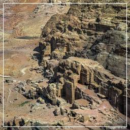 Petra (117) Tumba de Uneishu 