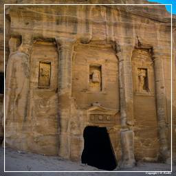 Petra (125) Tomba del Soldato Romano