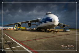 Campaña de lanzamiento GIOVE-B (253) Transporte GIOVE-B a Baikonur con Antonov AH-124