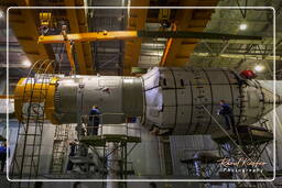 Mating Block E on Soyuz Packet, GIOVE-B launch campaign (4882)
