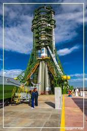 GIOVE-B launch campaign (5396) Soyuz rollout