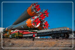 Soyuz rollout, Soyuz TMA-12 (214)