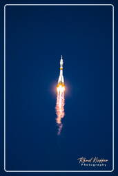 Soyuz launch, Soyuz TMA-12 (327)