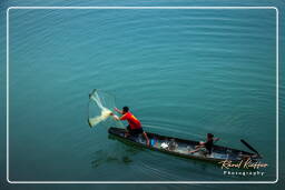 Ilha Don Khong (119) Pescar no Mekong