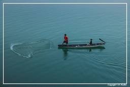 Ilha Don Khong (133) Pescar no Mekong
