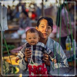 Birmanie (367) Bagan - Market