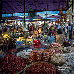 Myanmar (370) Pagan - Market