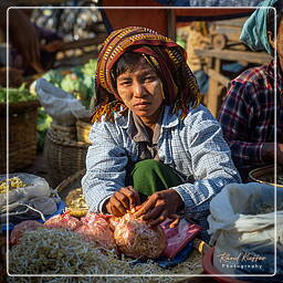 Birmanie (394) Bagan - Market