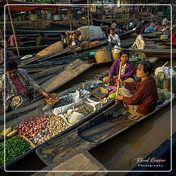 Birmanie (643) Inle - Marché flottant