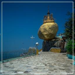 Myanmar (695) Golden Rock - Kyaiktiyo Pagoda