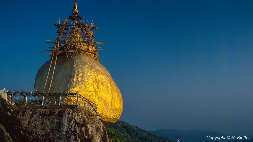 Birmania (707) Roca de Oro - Pagoda Kyaiktiyo