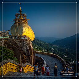 Golden Rock - Kyaiktiyo Pagoda, Myanmar (708)