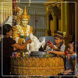 Shwedagon, Myanmar (39)