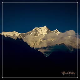 Annapurna circuit (237) Nilgiri (7,061 m)