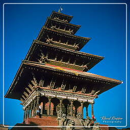 Valle de Katmandú (45) Bhaktapur - Nyatapola Temple