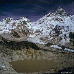 Khumbu (64) Everest (8 848 m)