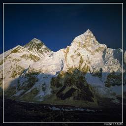 Khumbu (66) Everest (8 848 m) - Nuptse (7 861 m)