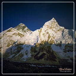 Khumbu (66) Everest (8.848 m) - Nuptse (7.861 m)