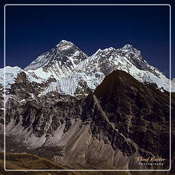 Khumbu (96) Everest (8.848 m)