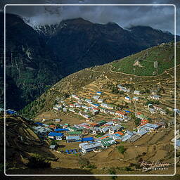 Khumbu (198) Namche Bazaar (3,440 m)