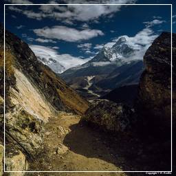 Khumbu (292) Ama Dablam (6 814 m)