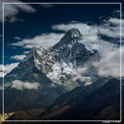 Khumbu (294) Ama Dablam (6 814 m)