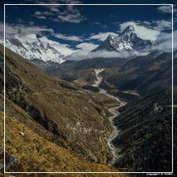 Khumbu (296) Ama Dablam (6,814 m)