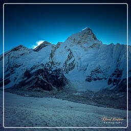 Khumbu (308) Nuptse (7,861 m)