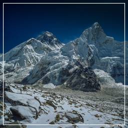 Khumbu (319) Everest (8 848 m) - Nuptse (7 861 m)