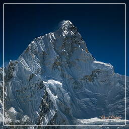 Nuptse (7,861 m), Khumbu (320)