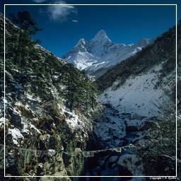 Khumbu (362) Ama Dablam (6 814 m)