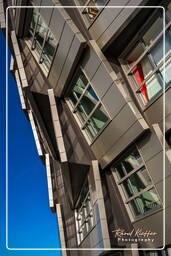 Block 16 (The Wave) - René van Zuuk Architecten, Almere (41)