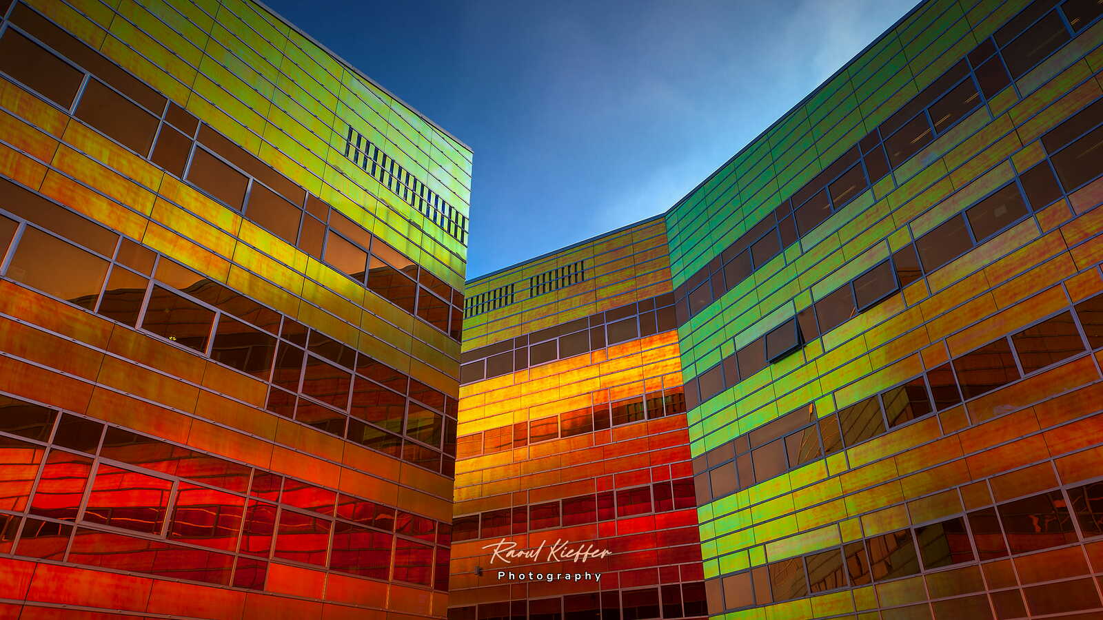 Architectures and buildings