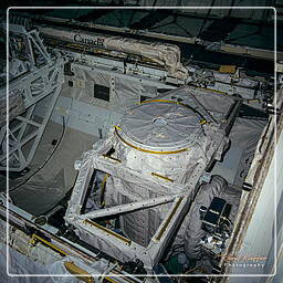 Space Shuttle Discovery, Kennedy Space Center (59)