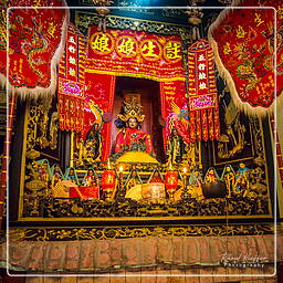 Temple, Saigon (2)