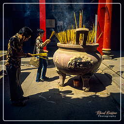 Temple, Saigon (3)