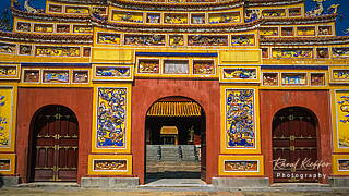 Huế (21) Imperial City - Gate to Pavilion of Splendour (Hiển Lâm các)