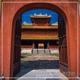 Imperial City - Pavilion of Splendour (Hiển Lâm các), Huế (22)