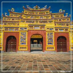 Huế (21) Cidade Imperial - Portão do Pavilhão do Esplendor (Hiển Lâm các)